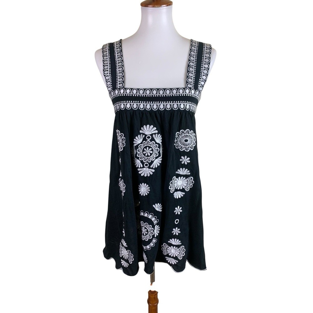 Vertigo Paris Black White Embroidered Boho Sleeveless Dress M
